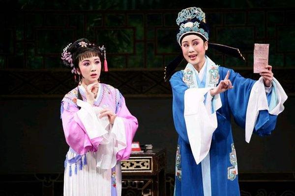 从《莺莺传》到董《西厢》,再到王《西厢》,经过了怎样的演变?