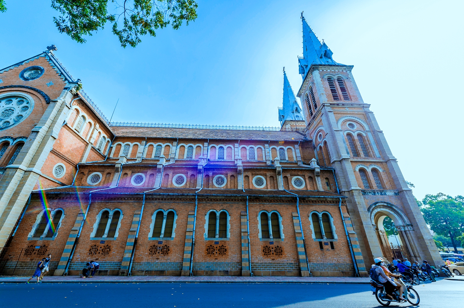 胡志明越南大教堂,胡志明圣母院大教堂