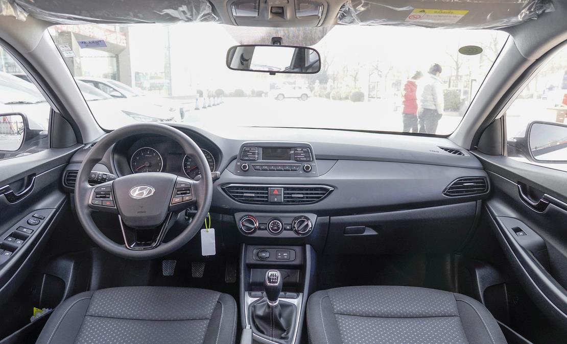 宽敞省油还运动10-15万家轿大推荐,这三款合资紧凑型轿车家用是首选