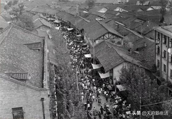 成都重启“青年路模式”吗?万元户时代已经不再了