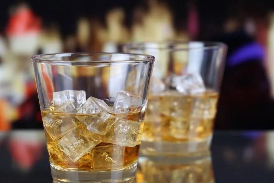 酒水产品怎么获客,酒水行业最佳营销方案