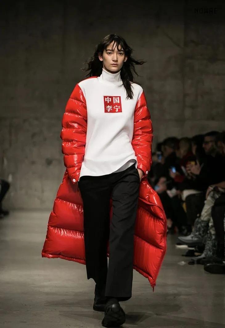 明星们脚上的球鞋，悄悄变贵了