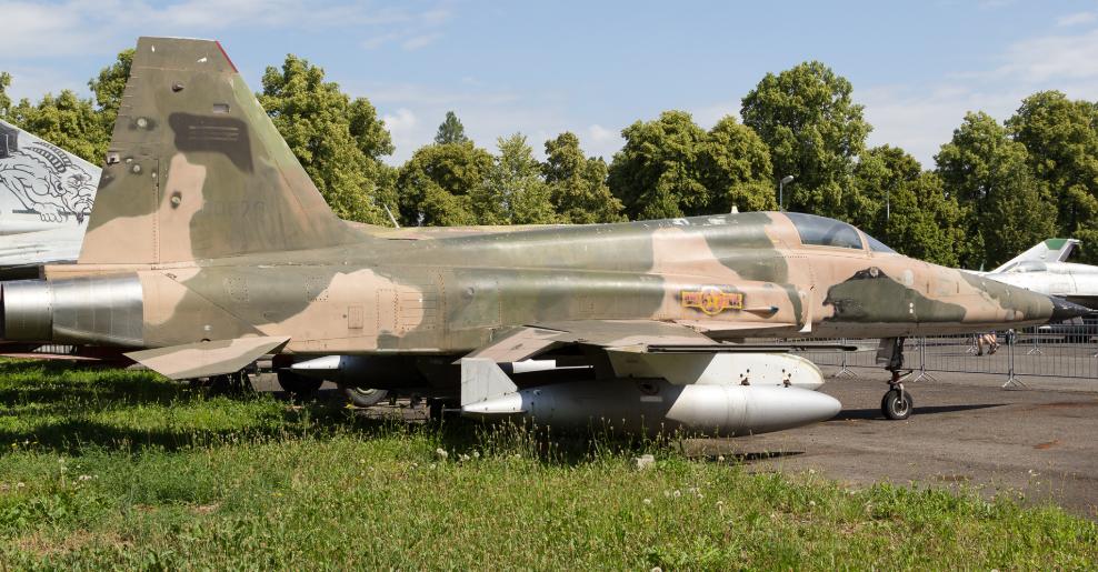 战机和训练都指望美国人送？世界第三军事强国，沦落到这般田地