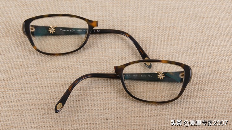 眼镜坏了用哪种胶才能粘好,眼镜坏了修补一下