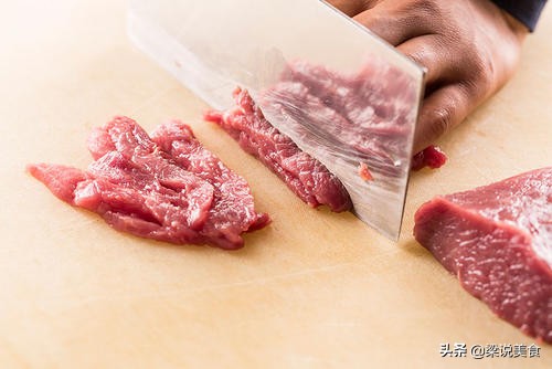 为什么新手磨刀有坑纹？削毛断发的效果，磨刀技术哪家强