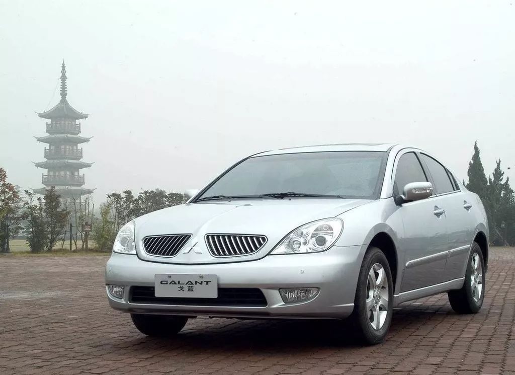 三菱劲炫自动二手车asx20年1.6,2014三菱劲炫asx后排可以放平吗