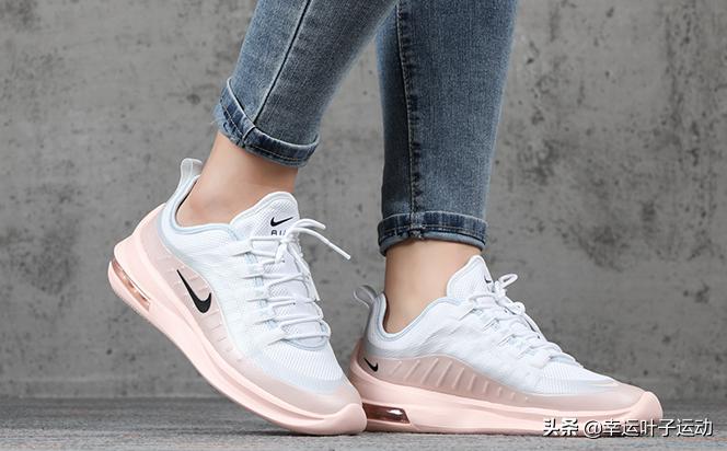 这个夏天一定要买一双鞋子,贝克汉姆清风跑鞋蓝色早期