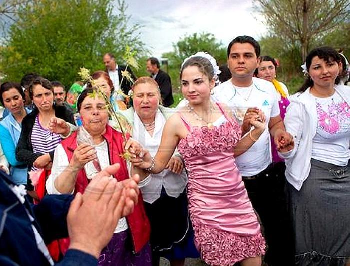 保加利亚女人集市,保加利亚新娘市集每年几月开始