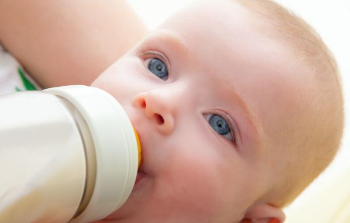 宝宝秋季腹泻出现嗜睡现象怎么办,秋季怎么治疗宝宝的腹泻