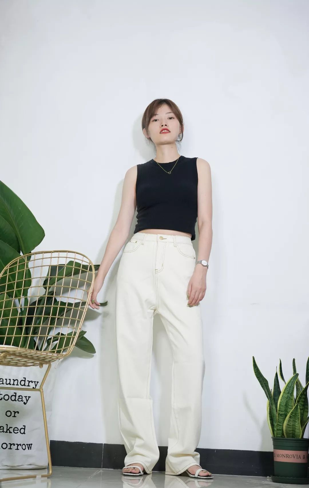 我试了九条白色牛仔裤,这四条太太太好穿了!