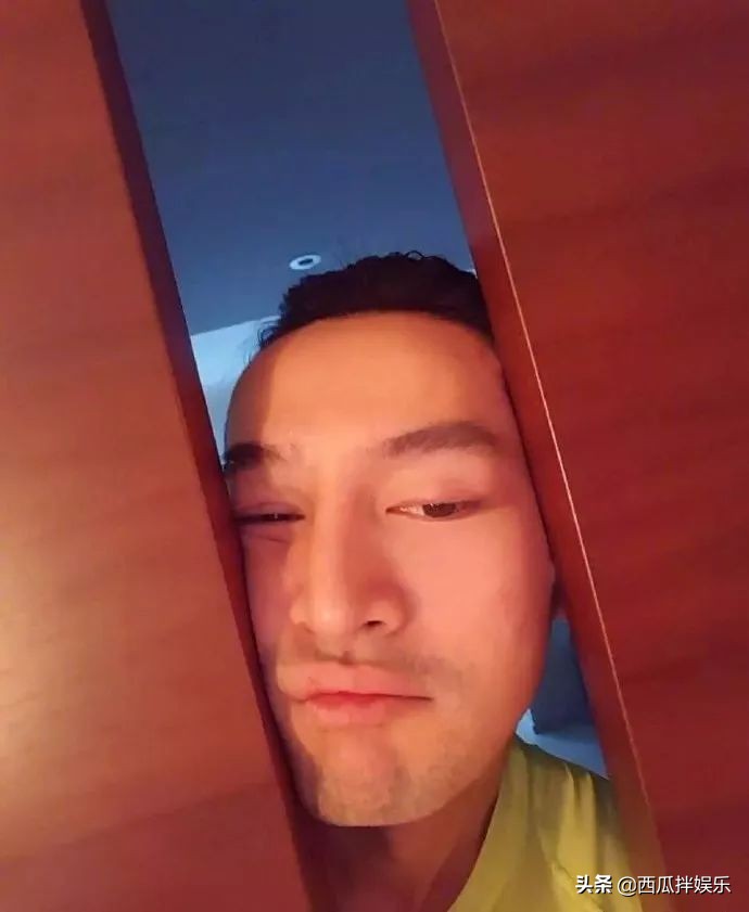 我常因为不够沙雕而跟你格格不入,我常常因为不够沙雕而格格不入图