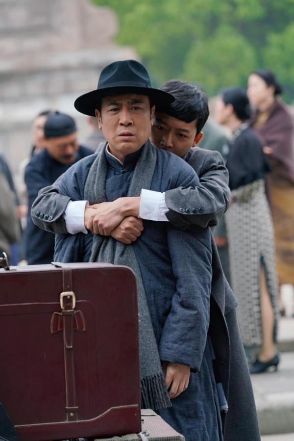 陈延年：陈独秀长子，死于乱刀之下，老蒋不许收尸，胡适无辜受累