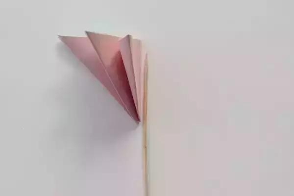 母亲节送什么手工礼物给妈妈,小孩母亲节该送妈妈什么礼物