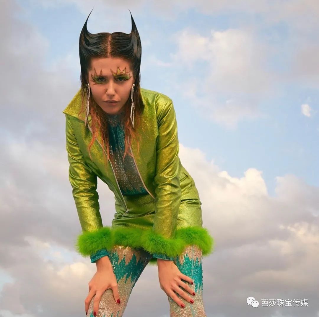 夏日拒绝甜腻，JustinClenquet给你一点酷感套路