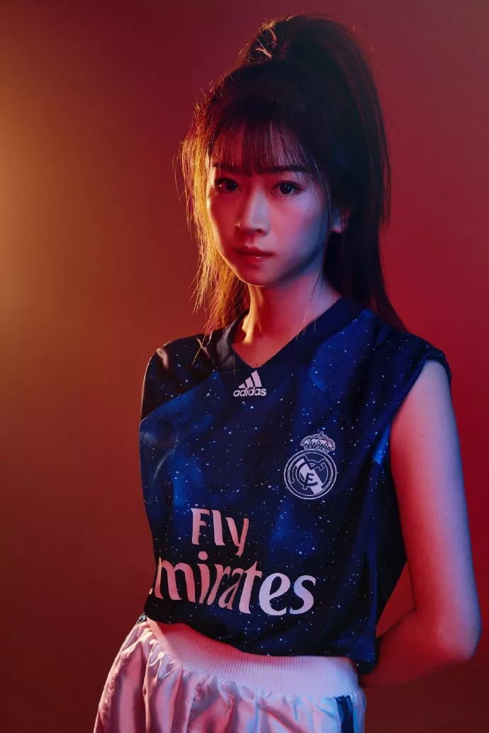 阿迪达斯发布球衣,阿迪达斯发布国家队新球衣