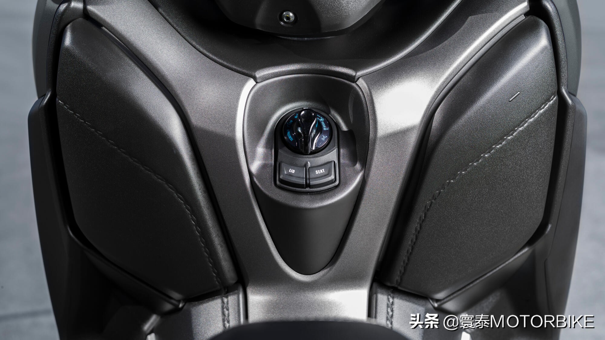 不管承认与否，它依然是最畅销运动绵羊之一！XMAX升级上市