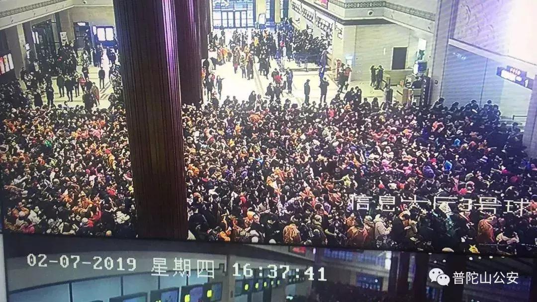 春节进出游客突破90万，普陀山旅游警察完成“平安大考”