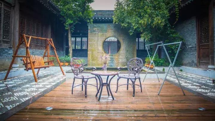 台儿庄景区内美食推荐,住台儿庄古城里面吗