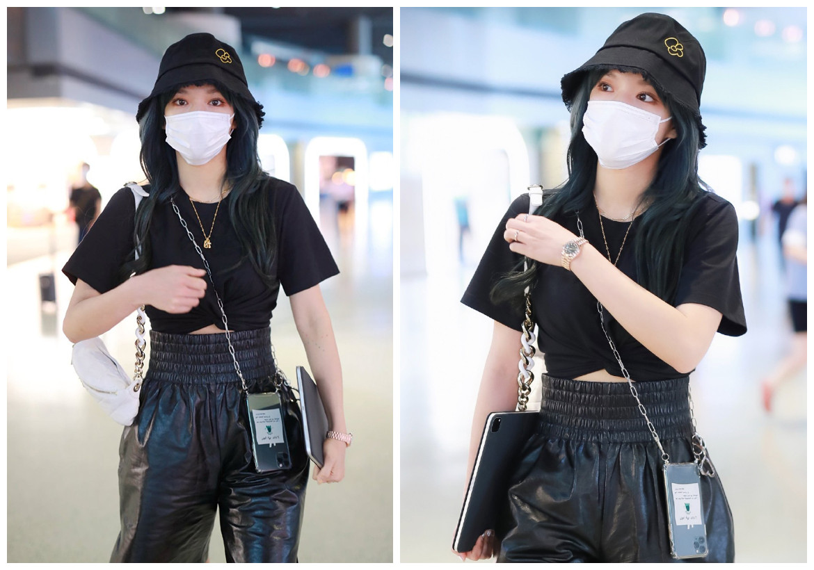 程潇镂空牛仔外套拼接皮裤,程潇颜值不输四千年