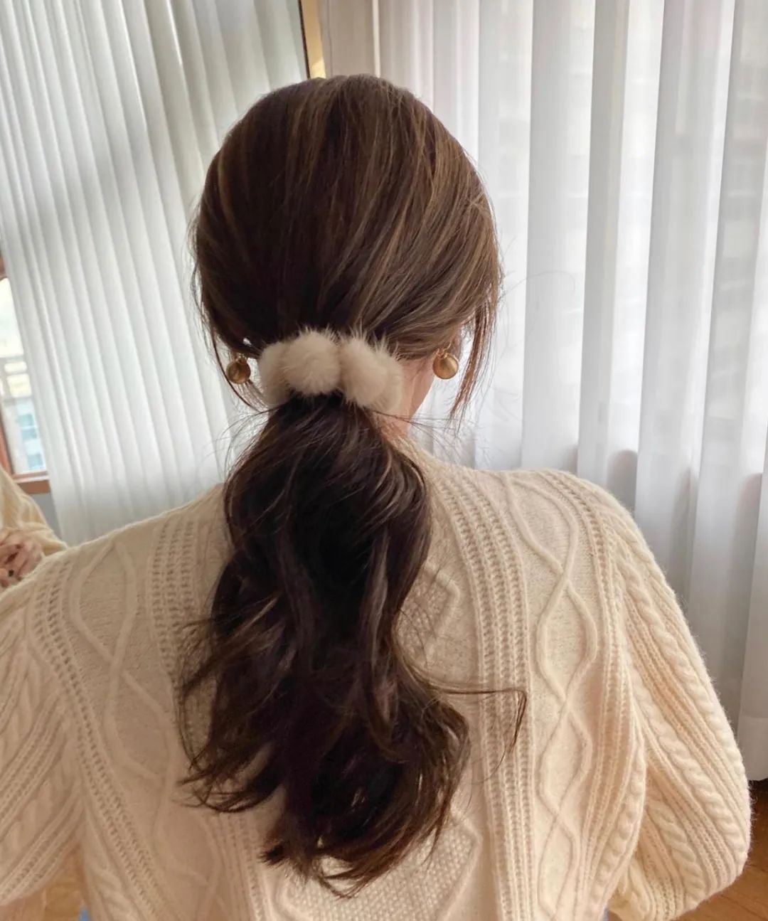 韩国女孩很会化妆,韩国东大门头饰