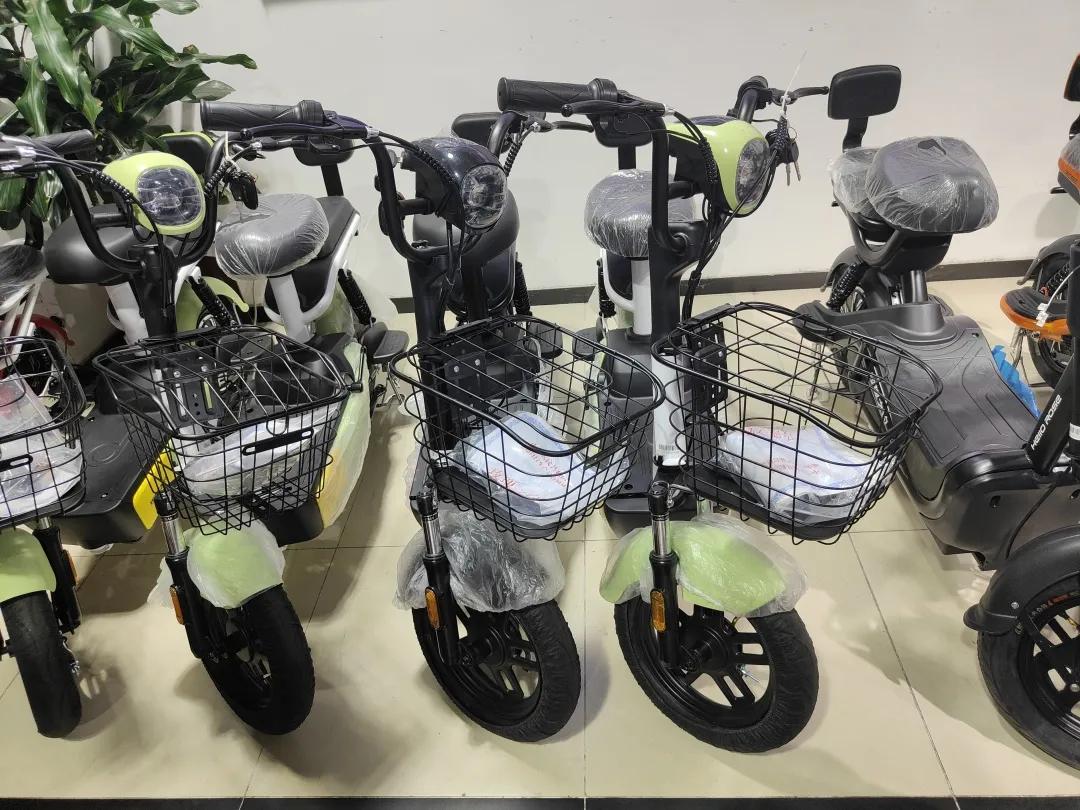 骑上小熊引擎迷你GO:2499,不烧骨油