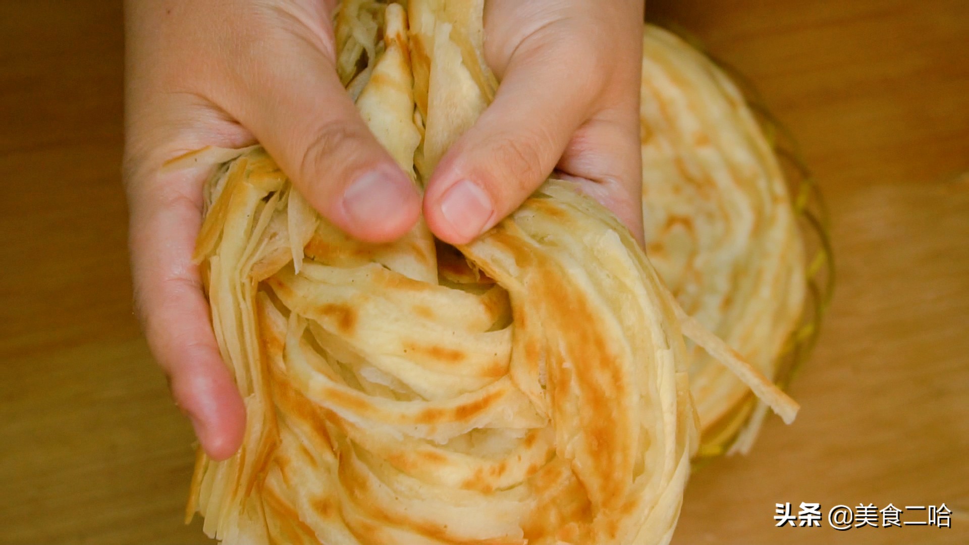 早餐饼怎么做的筋道,早餐饼皮怎么做又软又劲道