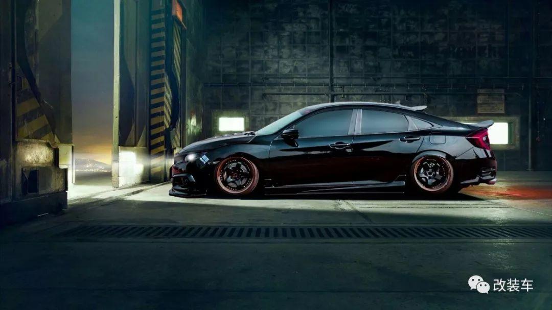 我不再是秒天秒地的10代思域，而是不务正业的手动玩家！