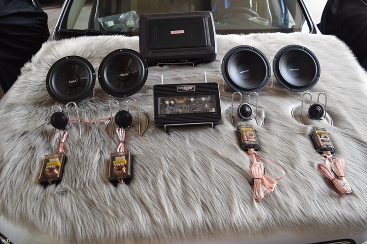 丰田荣放RAV4汽车音响改装，音响效果更通透饱满，昆明发烧友