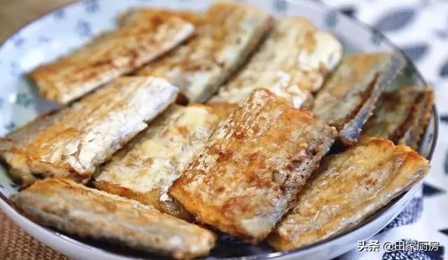 煎鱼不粘锅不破皮的2个技巧,怎么煎鱼会不粘锅这里有小妙招