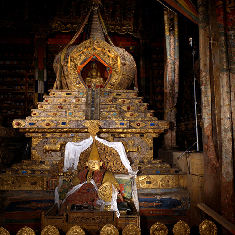 布达拉宫全部有多少吨黄金,布达拉宫30吨黄金用在哪