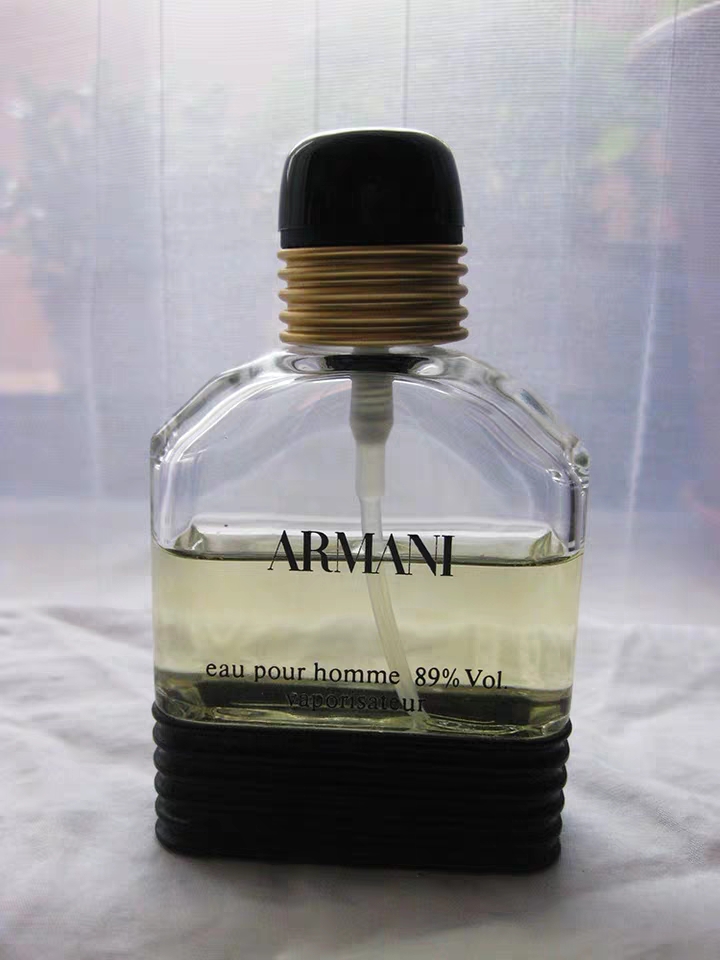 香水男士推荐不刺激,男士香水推荐不怕摔