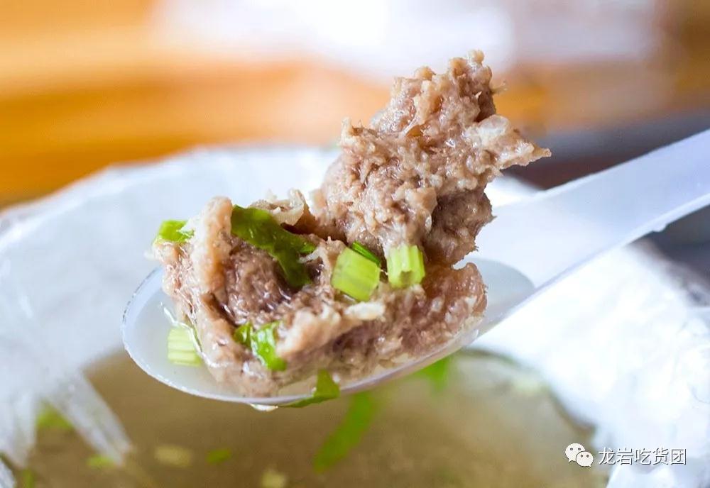 重庆渝北龙兴广场附近购物商场,前方到站工贸