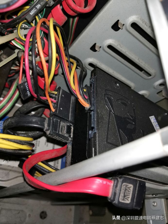 win10bios启动项看不到固态硬盘,win10开机自动进入bios找不到硬盘