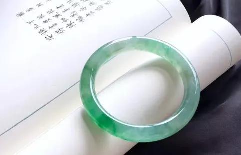 中国最坑的假珠宝,海外抢购珠宝骗局揭秘真相