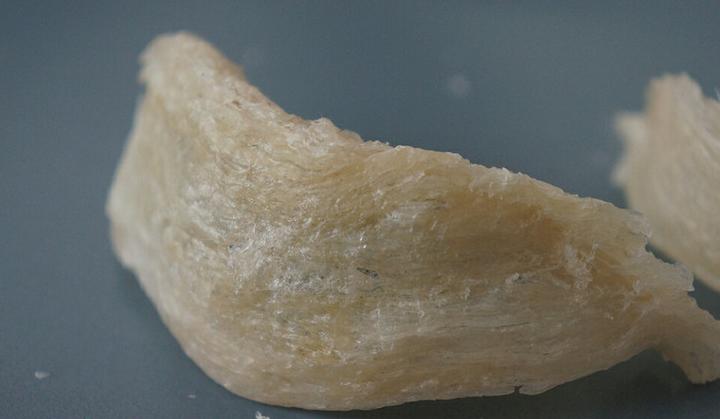 燕窝真假鉴别最简单方法,燕窝鉴别方法怎样辨别优质燕窝