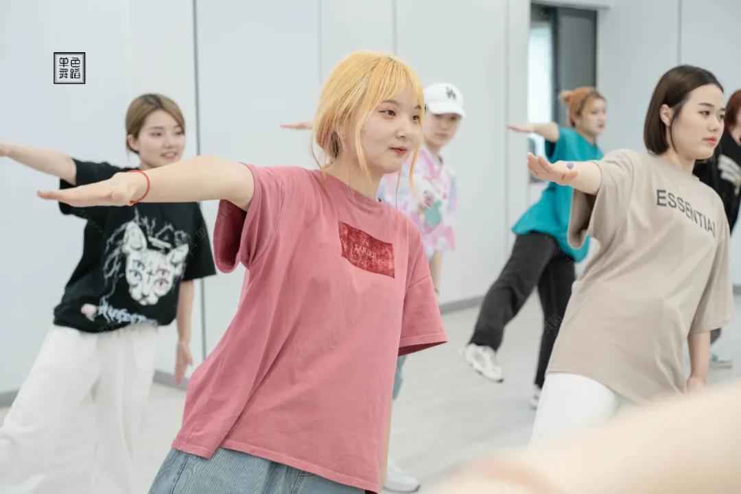 跳舞协调性不好是什么原因,怎么提高跳舞协调性