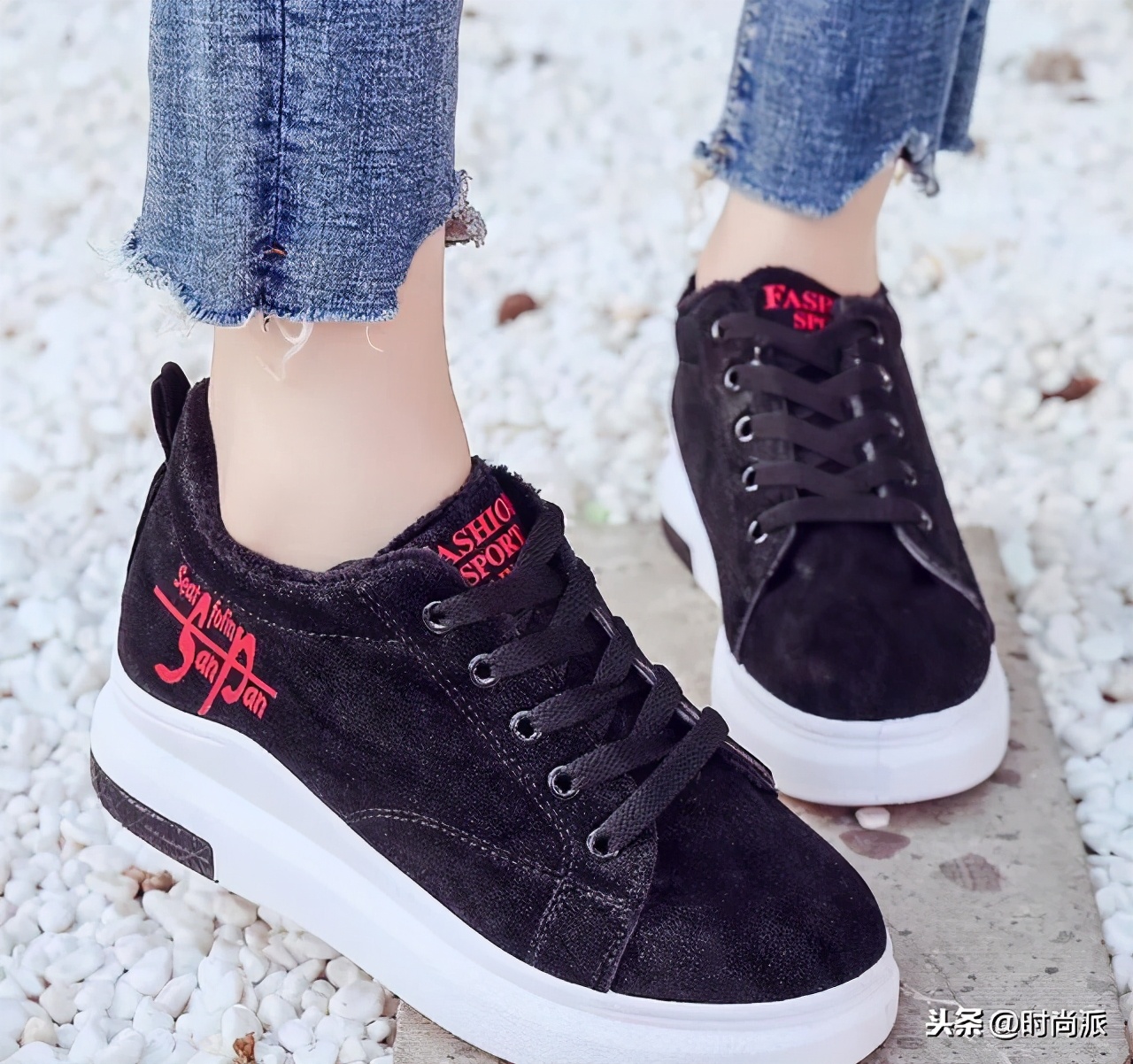 女人再怕冷,也不要穿皮靴,穿这款女鞋+暖暖裤,秋冬天也很美