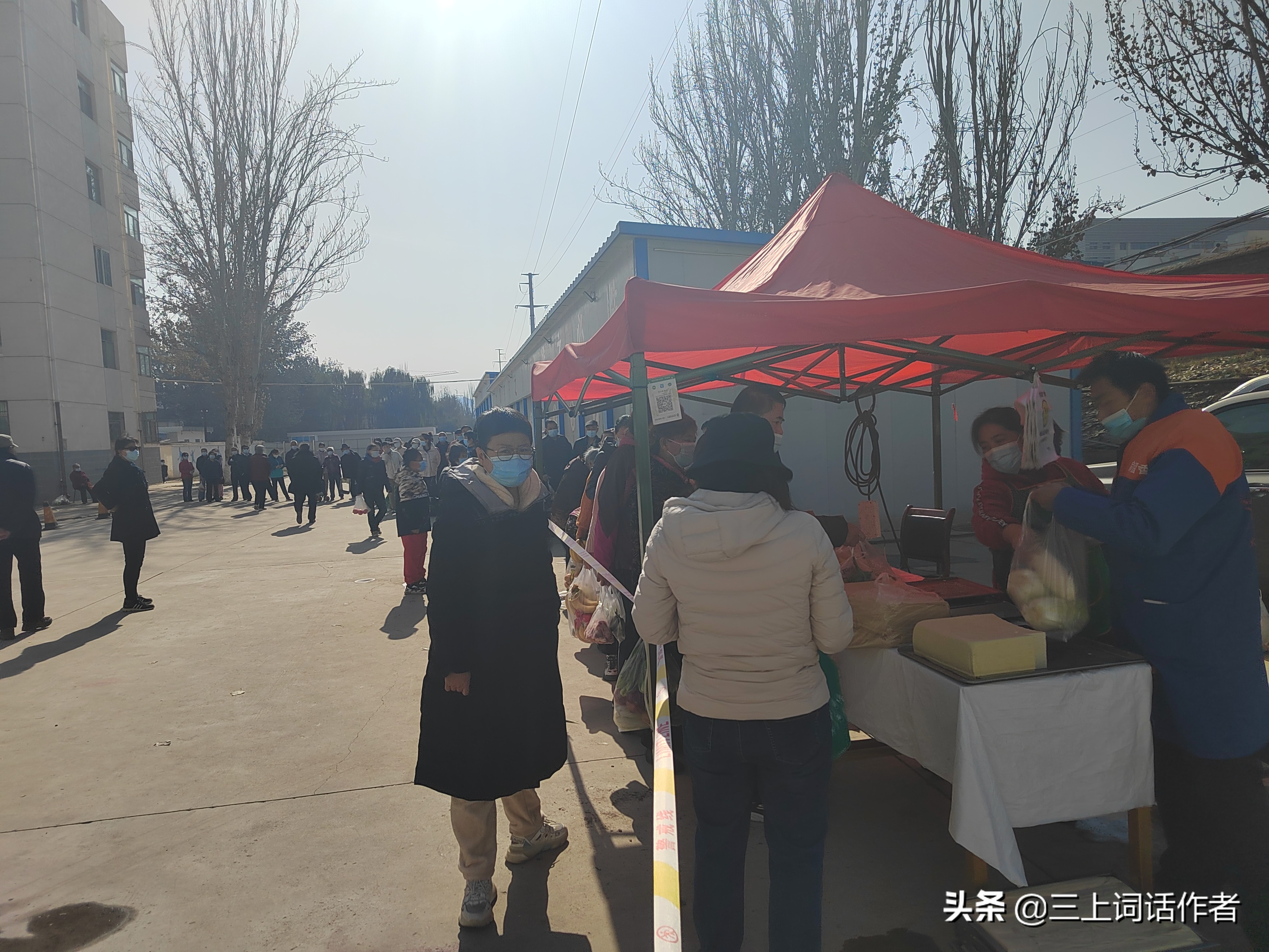 目击兰州抗疫一隅丨小区在坚持,居民在配合,齐心得胜利