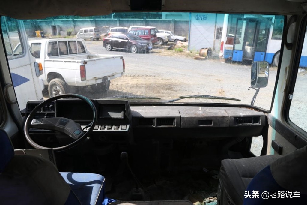 曾为政府机构“*用御**”客车的丰田第二*考代**斯特