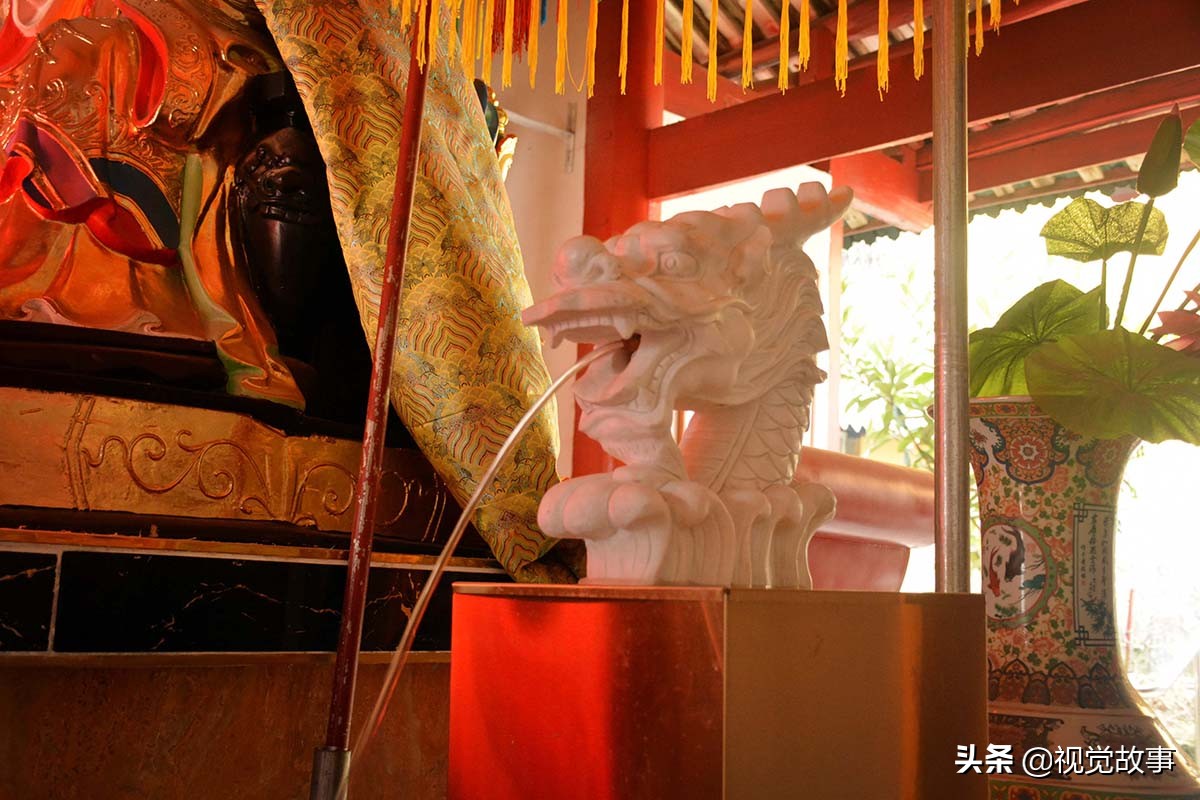 村民挖水井,村民挖井挖到泉眼