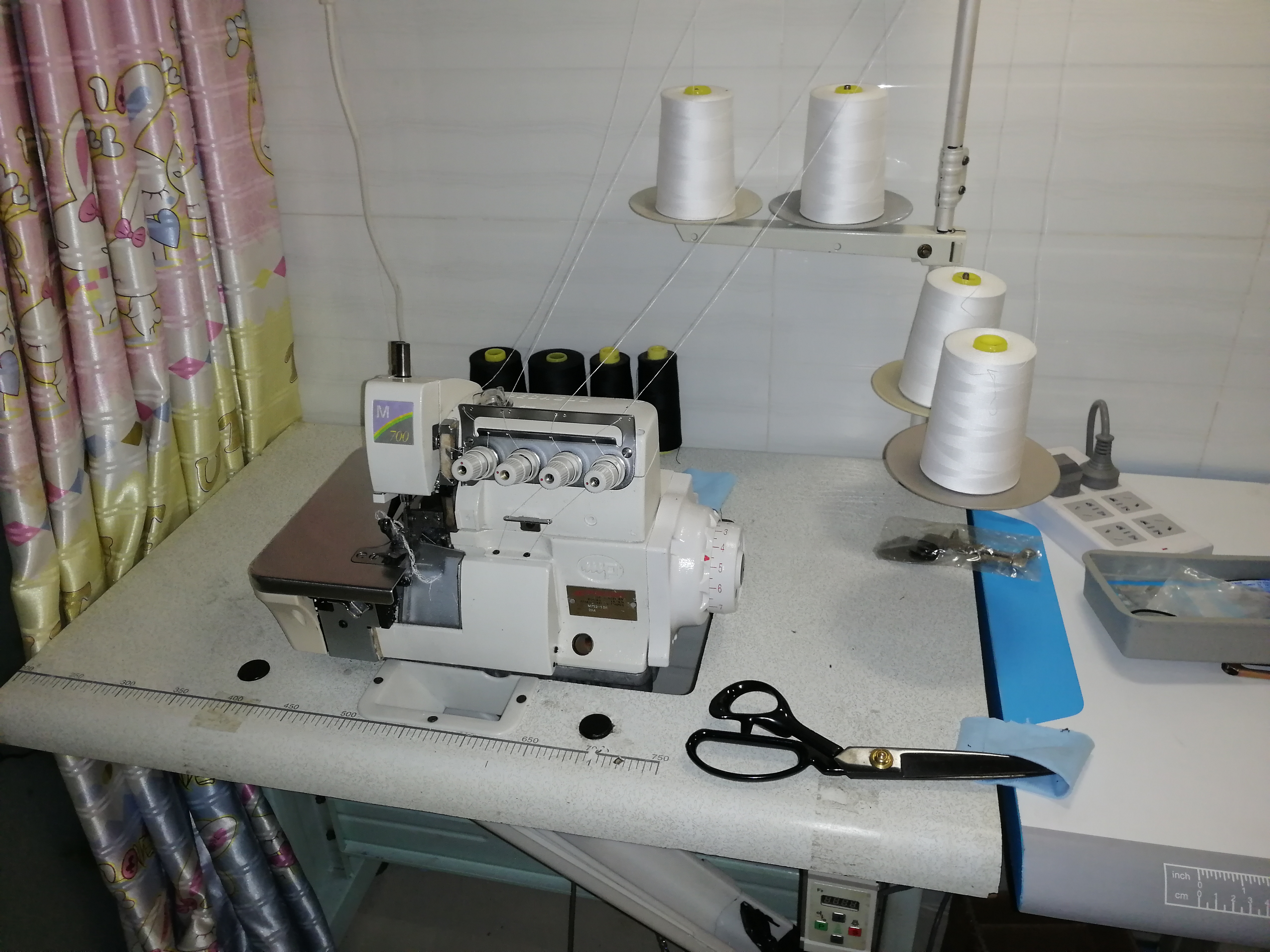 学做衣服会不会很难学会的,现在学做衣服难不难啊