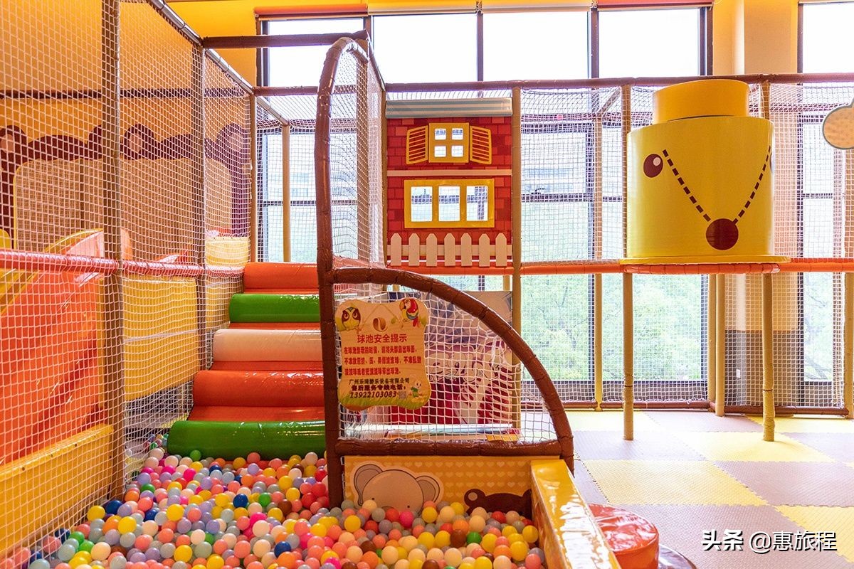 极乐汤儿童水上乐园川沙,极乐汤临港温泉馆儿童乐园