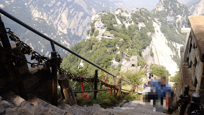 北上西下华山有危险的地方吗,恐高华山攻略