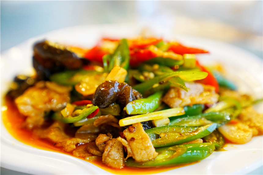 初夏河南,找寻童心,邂逅伏羲山的斜阳,一颗心萌化在云上牧场