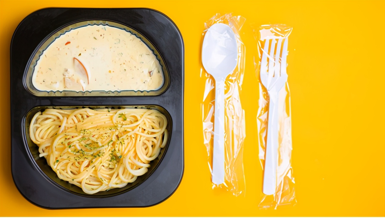 微波炉光波和微波哪个辐射小,使用微波炉对家电有影响吗