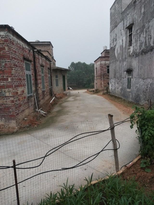 最近农村水泥路修的怎么样了,农村通水泥路