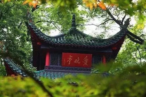 不甘寂寞的城市成都,长沙娱乐之城