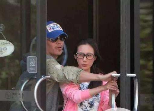 一次又一次的出轨,多次出轨同一个人是真爱吗