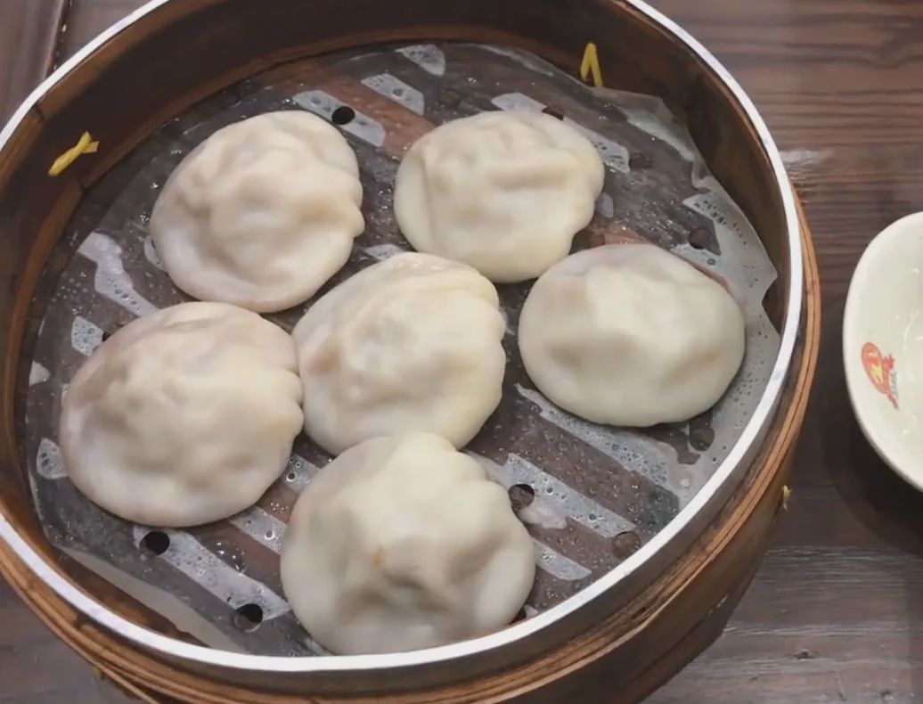 镇江灌汤包还是镇江蟹黄汤包,靖江蟹黄汤包正宗灌汤包