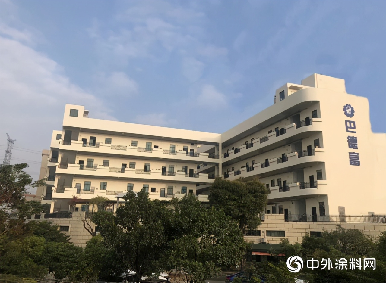 大隐二十年初心不改——专访巴德富集团总裁梁千盛